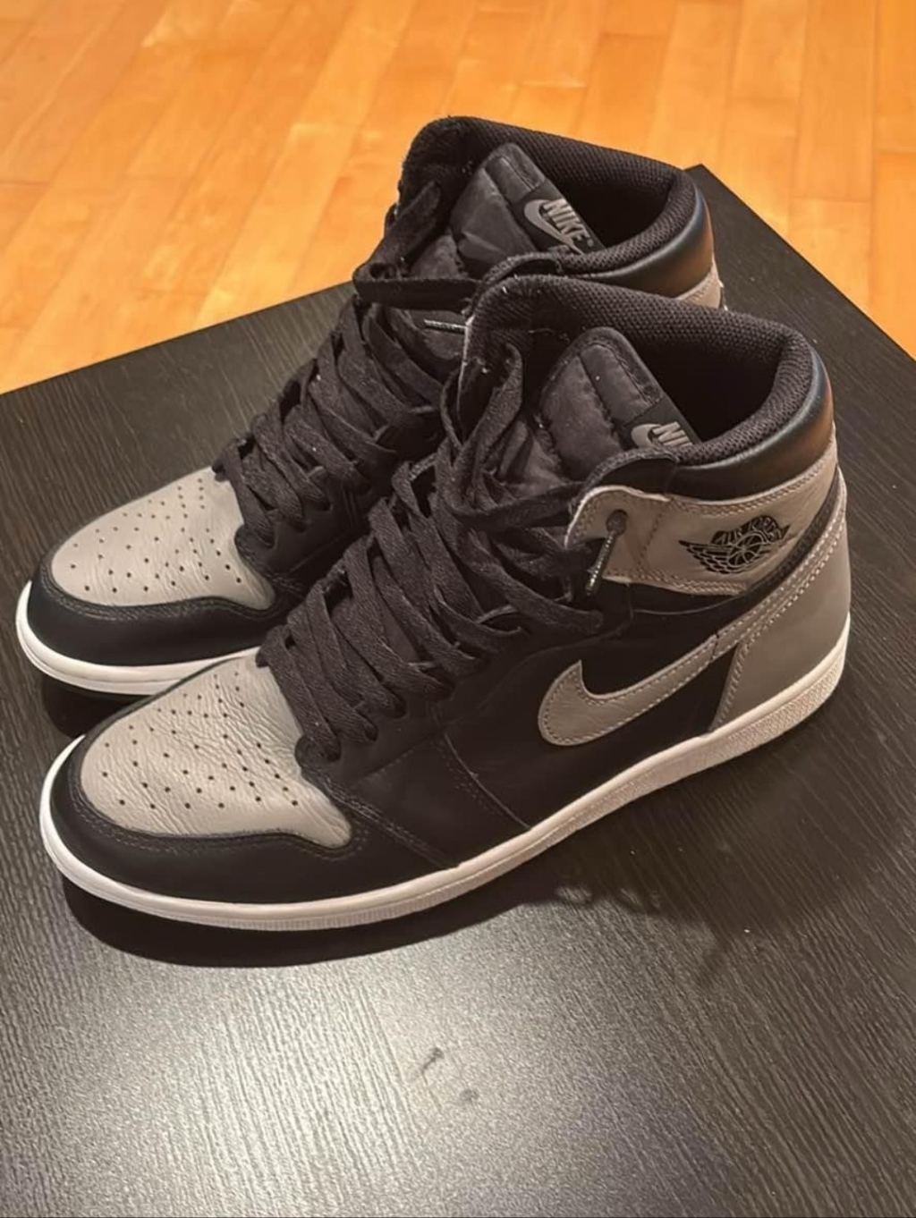 Nike Air Jordan 1 Retro High Men's Sneakers - Black & Gray